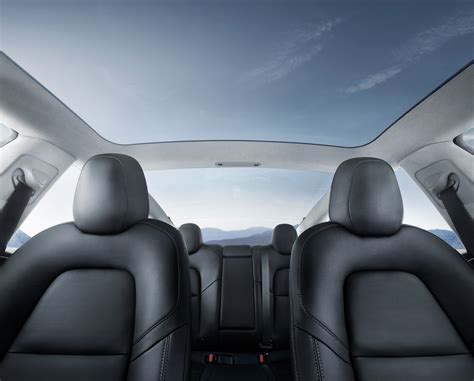 Tesla Model 3 minimalistic interior - Business Insider