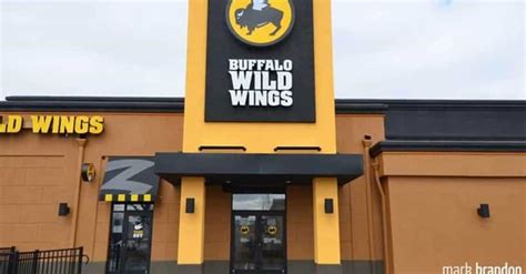 Best Buffalo Wild Wings Flavors | List of BW3 Hot Wing Sauces