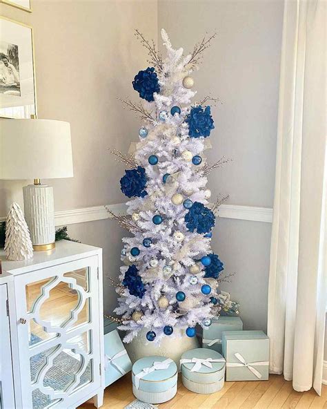 How To Make A White Christmas Tree The Centerpiece Of Your Holiday Decor