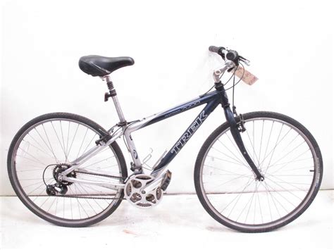 Trek Multitrack 7000 Unisex Hybrid Bike | Property Room