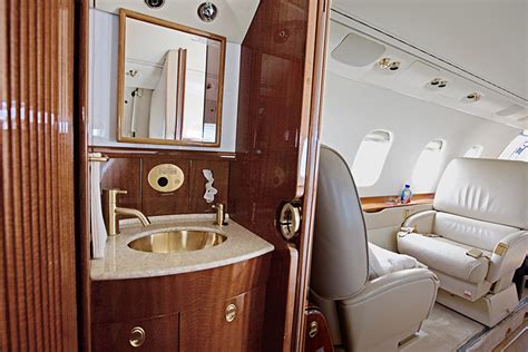 LEARJET 60 Light Jet For Private Jet Or Corporate Jet Travel