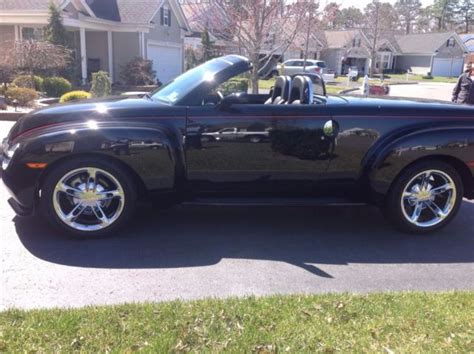 2005 Chevy SSR hardtop convertible hot-rod truck, only 13k mi