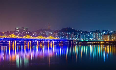 Premium Photo | Seoul city at night