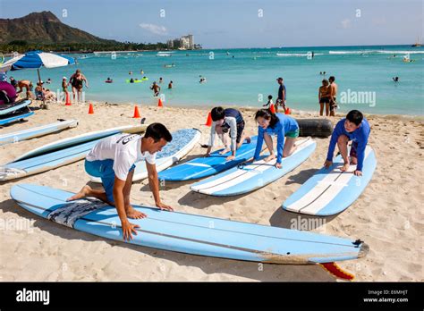 Waikiki Beach Surfing Stock Photos & Waikiki Beach Surfing Stock Images ...