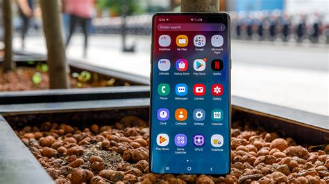 Samsung Galaxy S10 5G review: Is 5G worth the added cost? | Expert Reviews