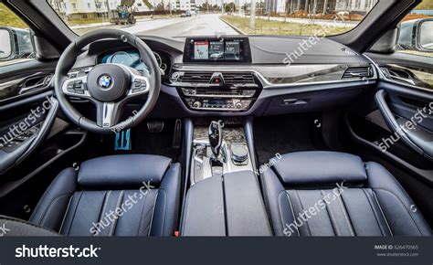 1,175 Bmw 5 Interior Royalty-Free Images, Stock Photos & Pictures ...