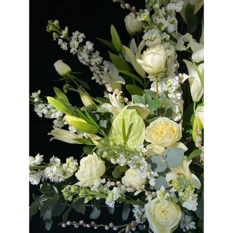 Paradise Flowers - Local Florist Istanbul - Send Flower- Same Day ...