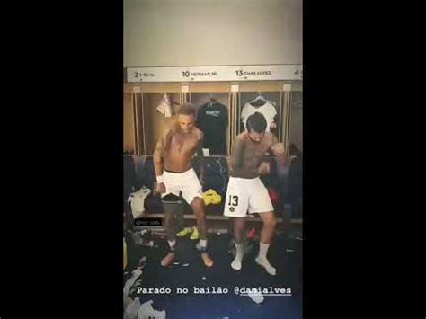 neymar Jr Dance 😆 on ( parado no bailão ) song - YouTube