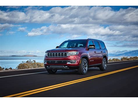 2023 Jeep Wagoneer: 49 Exterior Photos | U.S. News