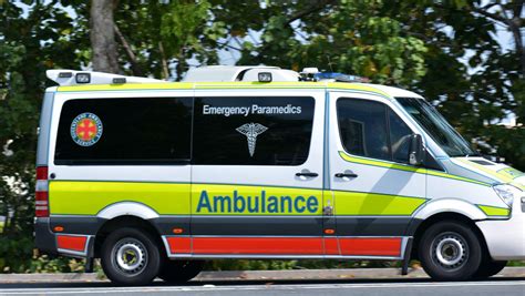 ambulance queensland qld