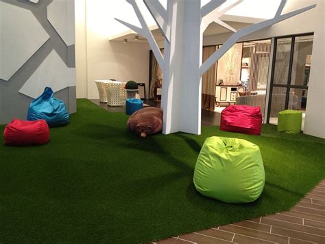 Artificial grass indoors for green carpet and decorative use by Royal Grass