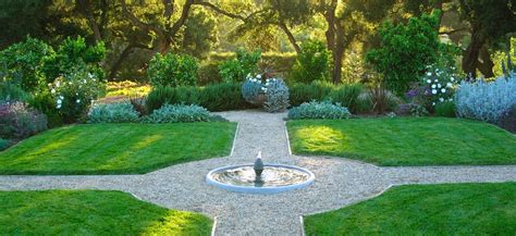 Formal garden layout | Interior Design Ideas