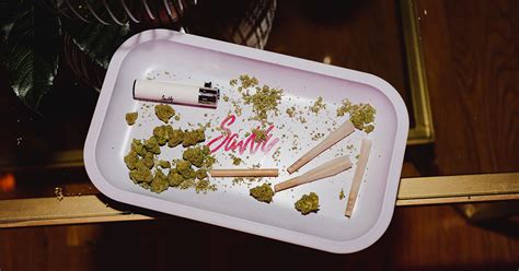 How To Roll The Perfect Joint in 7 Simple Steps | Zen Leaf