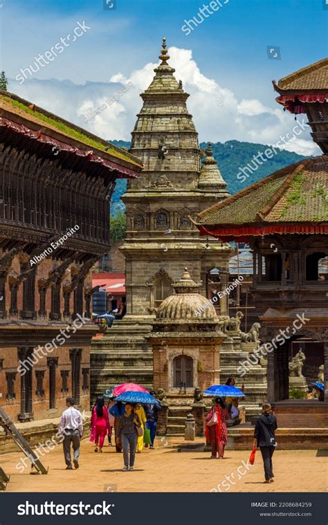 4 Bhaktapur Nepal 08 August Royalty-Free Images, Stock Photos ...