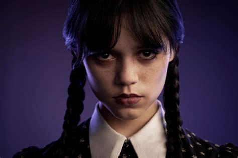 Jenna Ortega Is Wednesday Addams in Tim Burton's 'WEDNESDAY' Trailer ...