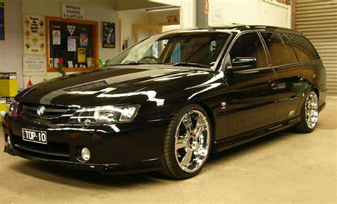 Holden Commodore SS VN Wagon:picture # 4 , reviews, news, specs, buy car