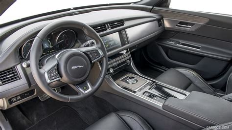 Jaguar XF | 2016MY R-Sport Rhodium Silver | Interior