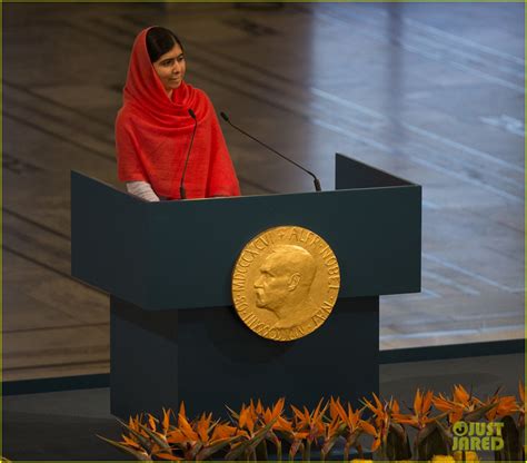 Activist Malala Yousafzai Accepts Nobel Peace Prize in Norway: Photo ...