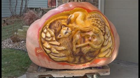 South Dakota entrepreneur commissions massive 1,300-pound pumpkin ...