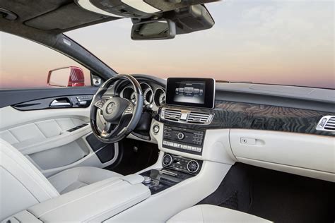 Mercedes-Benz CLS Interior Photos | eMercedesBenz