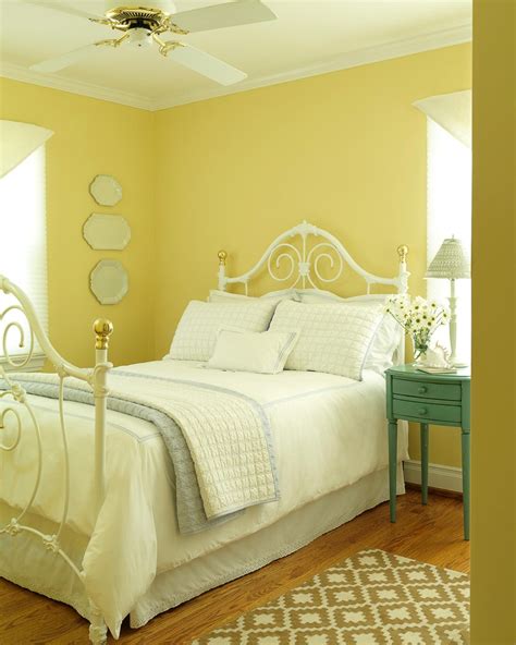 30 Beautiful Yellow Bedroom Design Ideas – Decoration Love