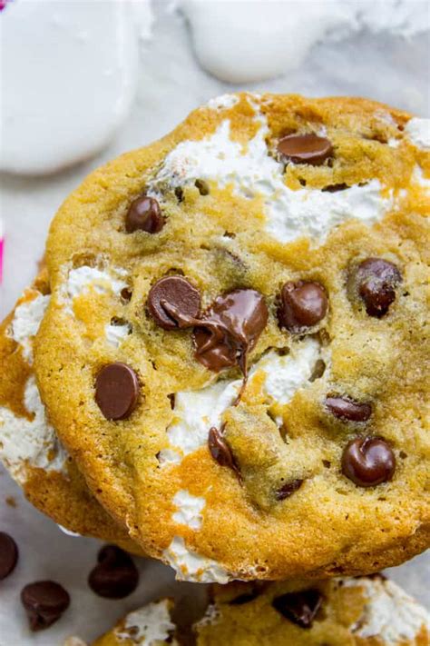 Marshmallow Creme Stuffed Chocolate Chip Cookies - The Food Charlatan