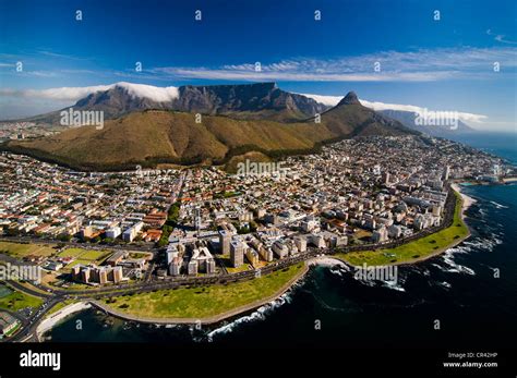 Table Mountain, aerial view, overlooking Cape Town, Western Cape Stock ...