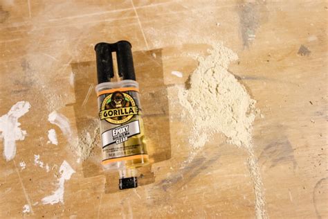 How to make DIY wood filler