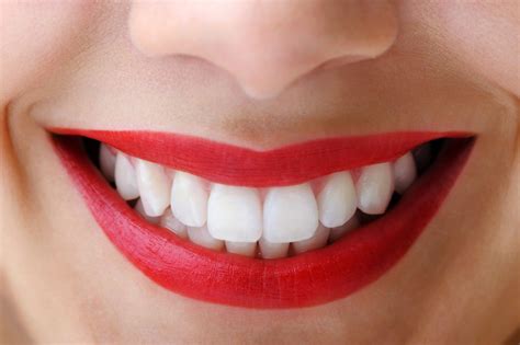 White and bright teeth - Theayurveda