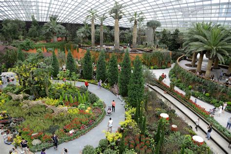 Gardens by the Bay - Conservatory 'The Flower Dome'; Inside (1 ...