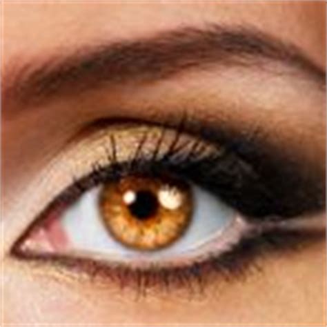 List of Celebrities with amber eyes - FamousFix List