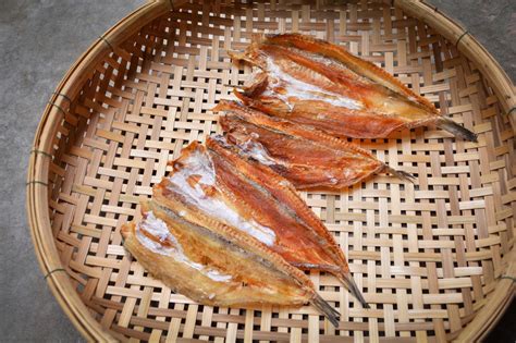 How To Cook Dried Fish - Recipes.net