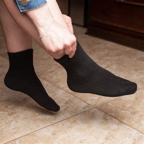 Diabetic Ankle Socks-Quarter Length Socks– CareActive