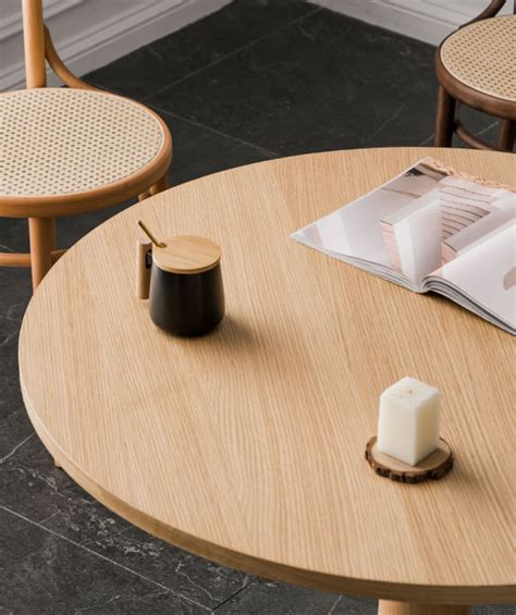 โต๊ะทานข้าวสไตล์มินิมอล - Circle Modern Designed Dining Table - HomeStudio