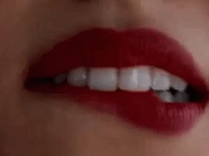 Lip Bite Flirty Gif Lip Bite Flirty Horny Descubre Comparte Gifs ...