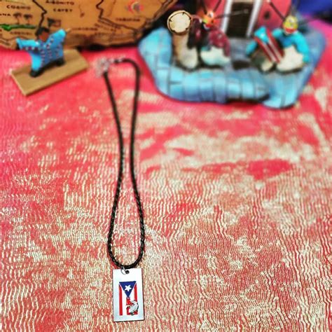 Puerto Rico Flag Necklace - Etsy