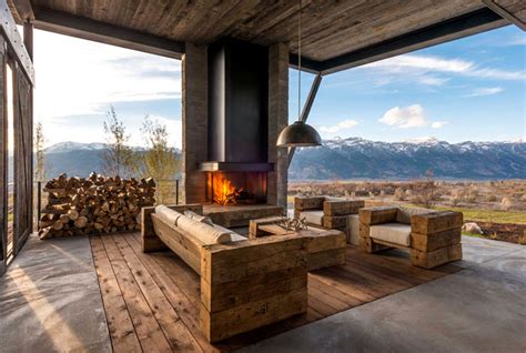 Rustic Luxury Mountain House - InteriorZine