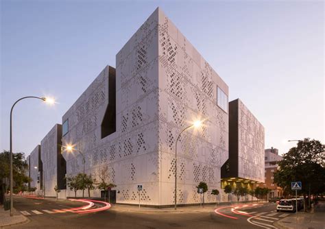 Gallery of Designing for the Law: Rethinking Courthouse Architecture - 8