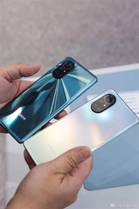 Honor V40 Light Luxury Edition Live Images Leaked