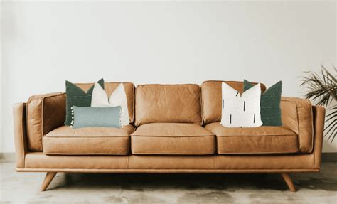 20+ Brown Leather Couch Pillow Ideas