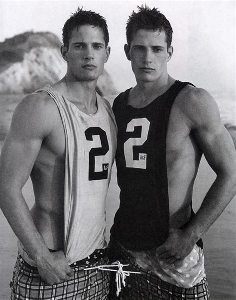 Abercrombie & Fitch Advertising: Revisiting Models + Ad Campaigns