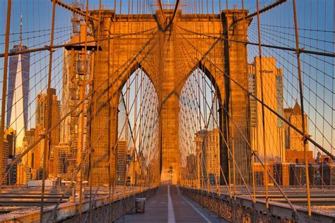 How to Enjoy a Brooklyn Bridge Sunrise Experience | Walk, Photos & Tips