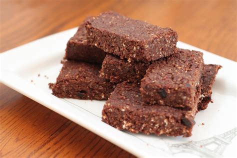 Best Homemade Protein Bars [RECIPES] | RunnerClick