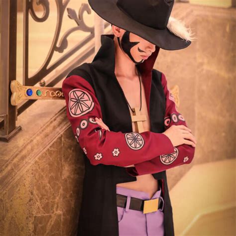 Dracule Mihawk Cosplay (Multi-Size) | One Piece Merch