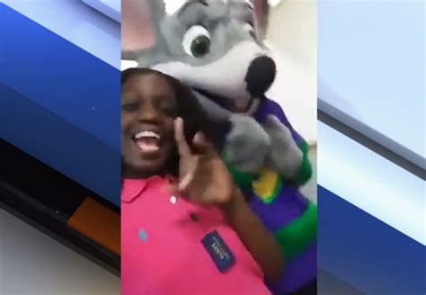 Woman Arrested After Posting Facebook Live Video At Florida Chuck E