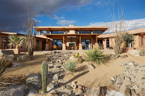 Southwest Style Home Using Straw Bale