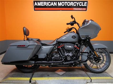 2018 Harley-Davidson CVO Road Glide Custom - FLTRXSE for sale #124689 | MCG