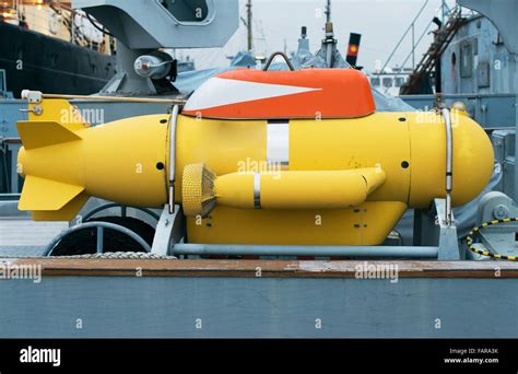 Unmanned underwater vehicle on the ship Stock Photo - Alamy