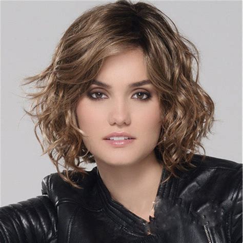 [32% OFF] Female Short Curly Hair Oblique Bangs Messy Fluffy Hairstyle ...