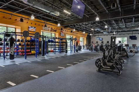 Crunch Fitness gym at Cameron Village in Raleigh, NC – Google Business ...